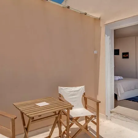 Homey Appartement Ermoupoli