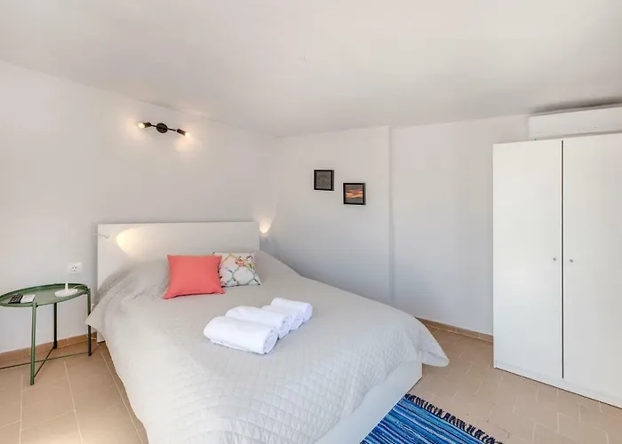 Homey Апартаменты Эрмуполис